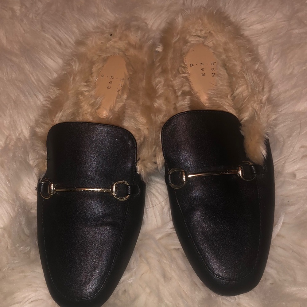 NWOT A new day slides